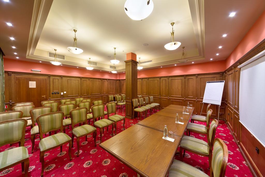היסריה Hotel Club Central מראה חיצוני תמונה
