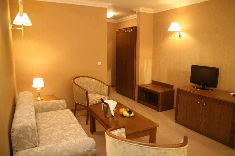 היסריה Hotel Club Central מראה חיצוני תמונה