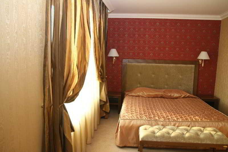 היסריה Hotel Club Central חדר תמונה